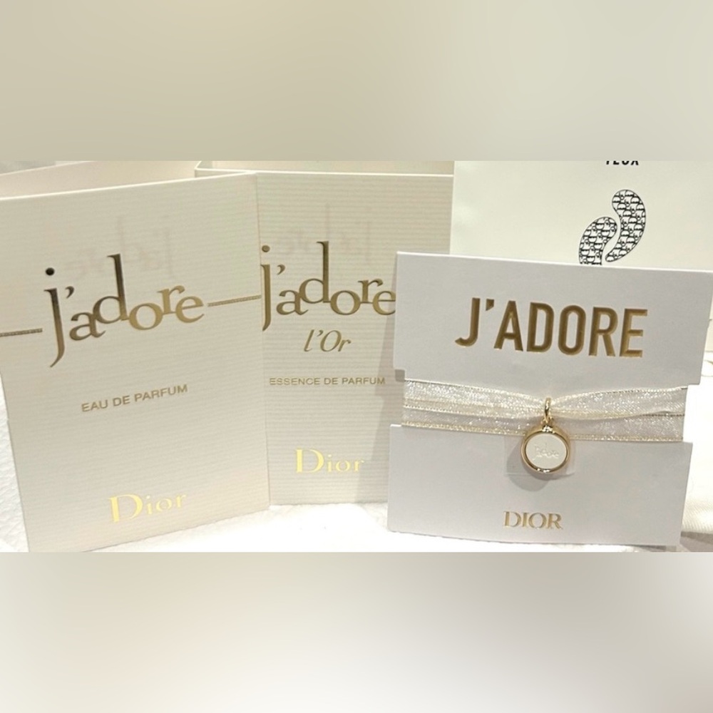 Dior J'adore 4 piece set- Pendant Scent Diffuser Bracelet + 2 Jadore scents - Picture 3 of 4